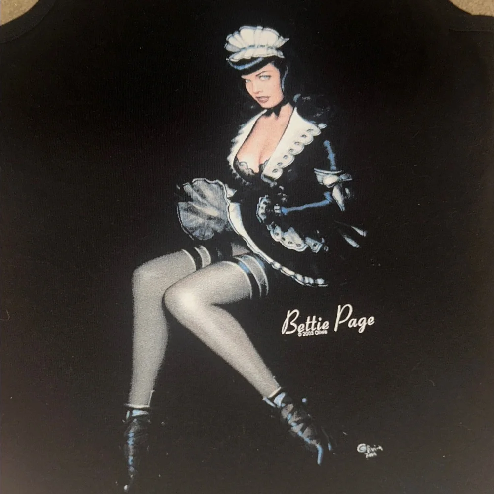 Bettie Page 2003 Vintage rare maid Black Graphic Tank Top 100% cotton - Picture 2 of 4